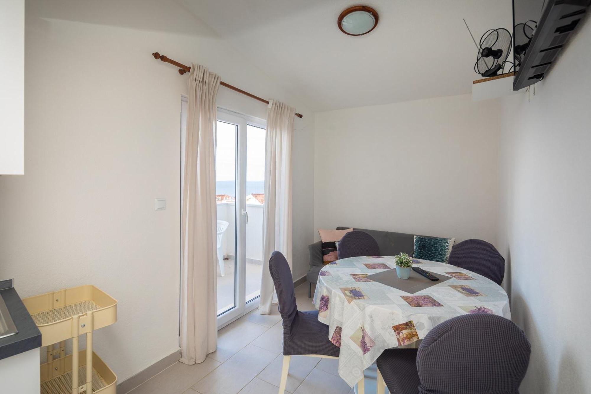 Apartments Roza オミシュ エクステリア 写真