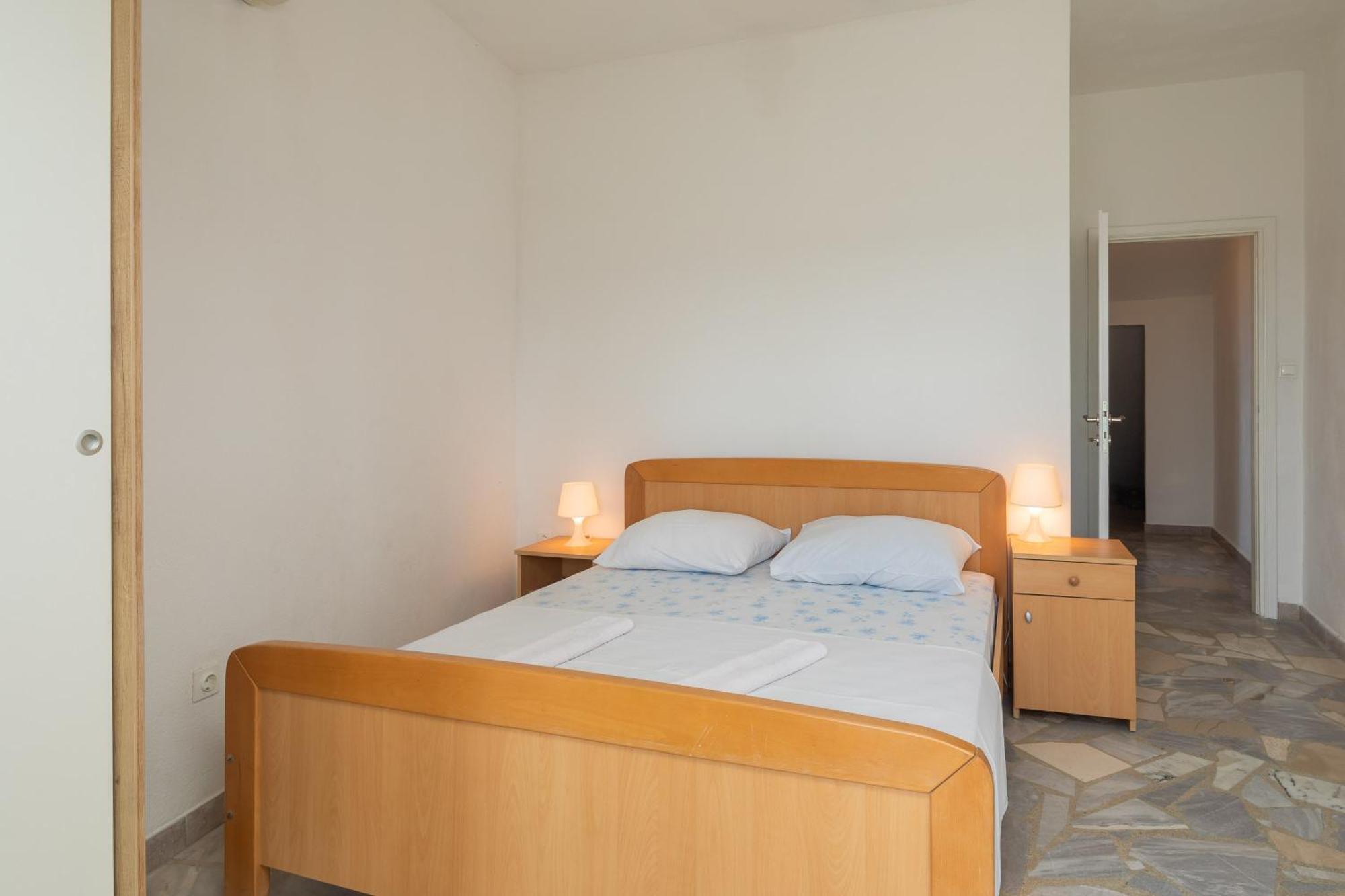 Apartments Roza オミシュ エクステリア 写真