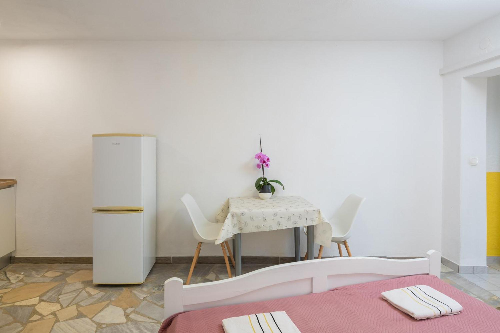 Apartments Roza オミシュ エクステリア 写真