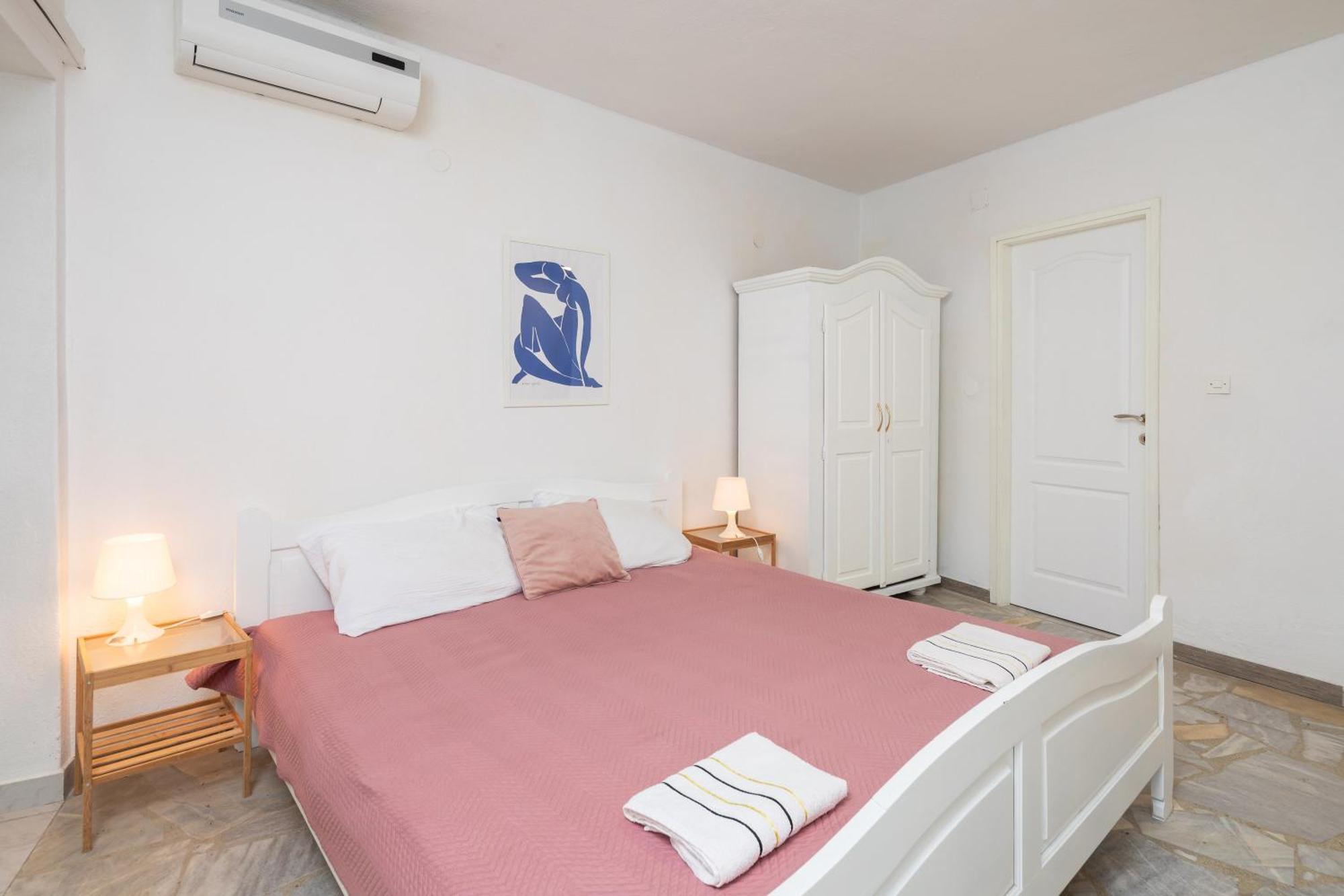 Apartments Roza オミシュ エクステリア 写真