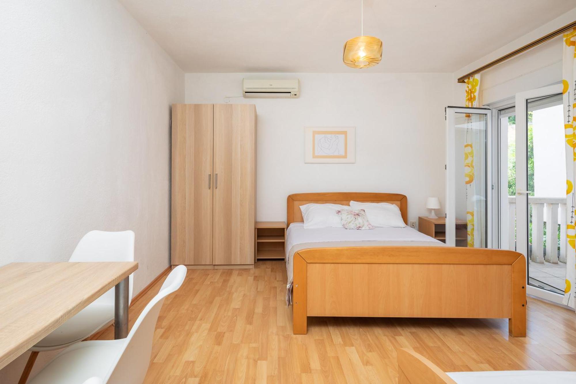 Apartments Roza オミシュ エクステリア 写真