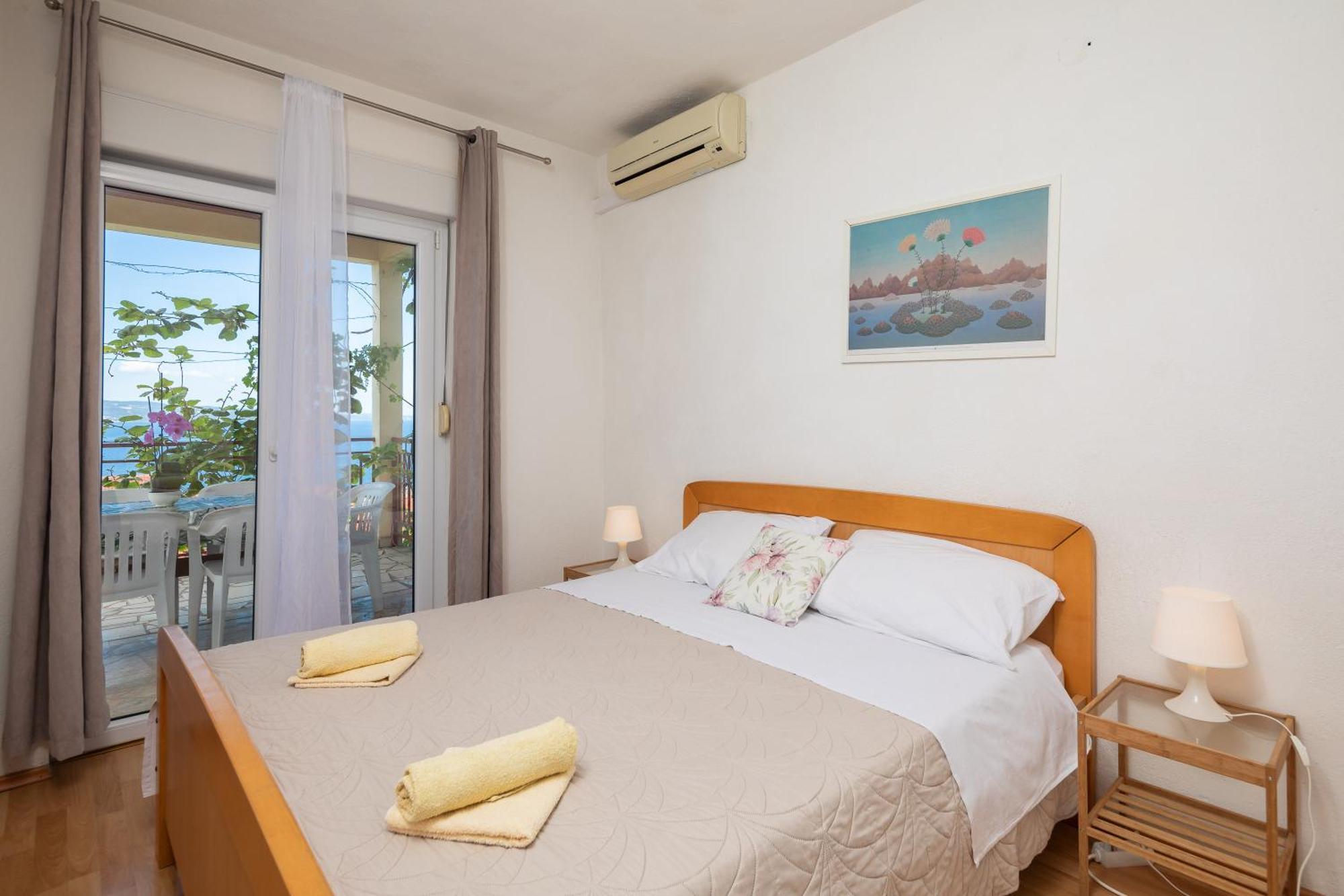 Apartments Roza オミシュ エクステリア 写真